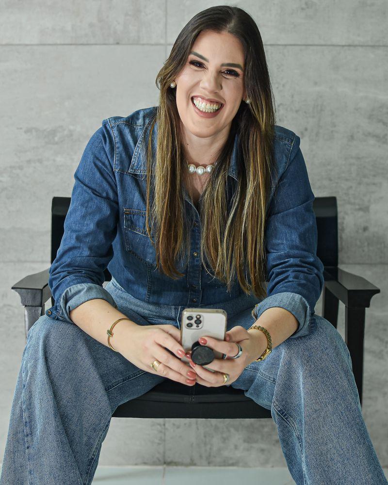 Dra. Grazielle Carvalho — Ginecologista, Obstetra e Nutróloga